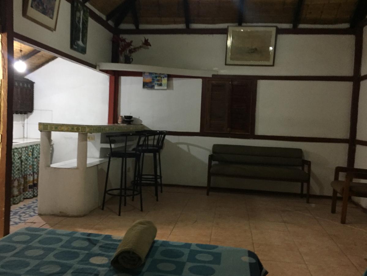 Angauel Inn Cerro Playa Rosada Пальмар Экстерьер фото